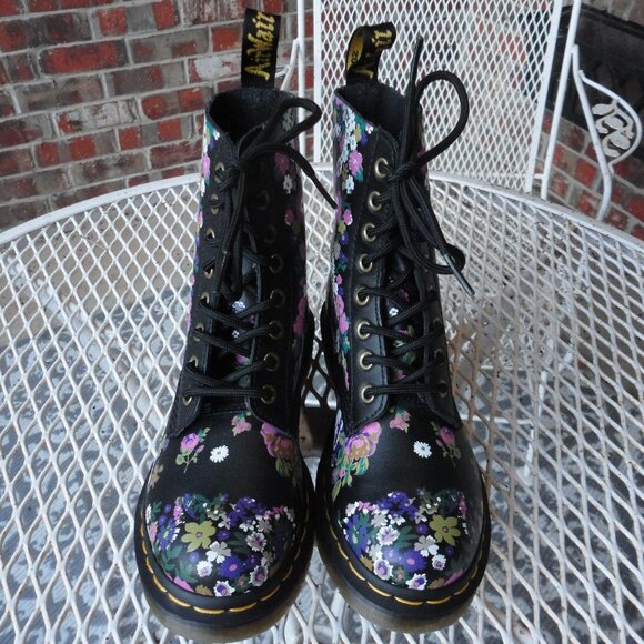 DR MARTENS Women's Multi-color Floral Lace Up 1460 Pascal Combat Boots Size 5 - Picture 1 of 7